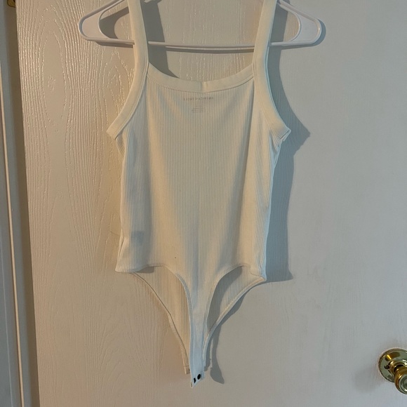 American Eagle scoop neck bodysuit - Picture 2 of 2